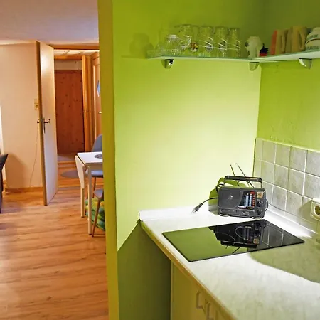 Ferienhaus mit Terrasse im Grünen Apartment Bergen Auf Rugen